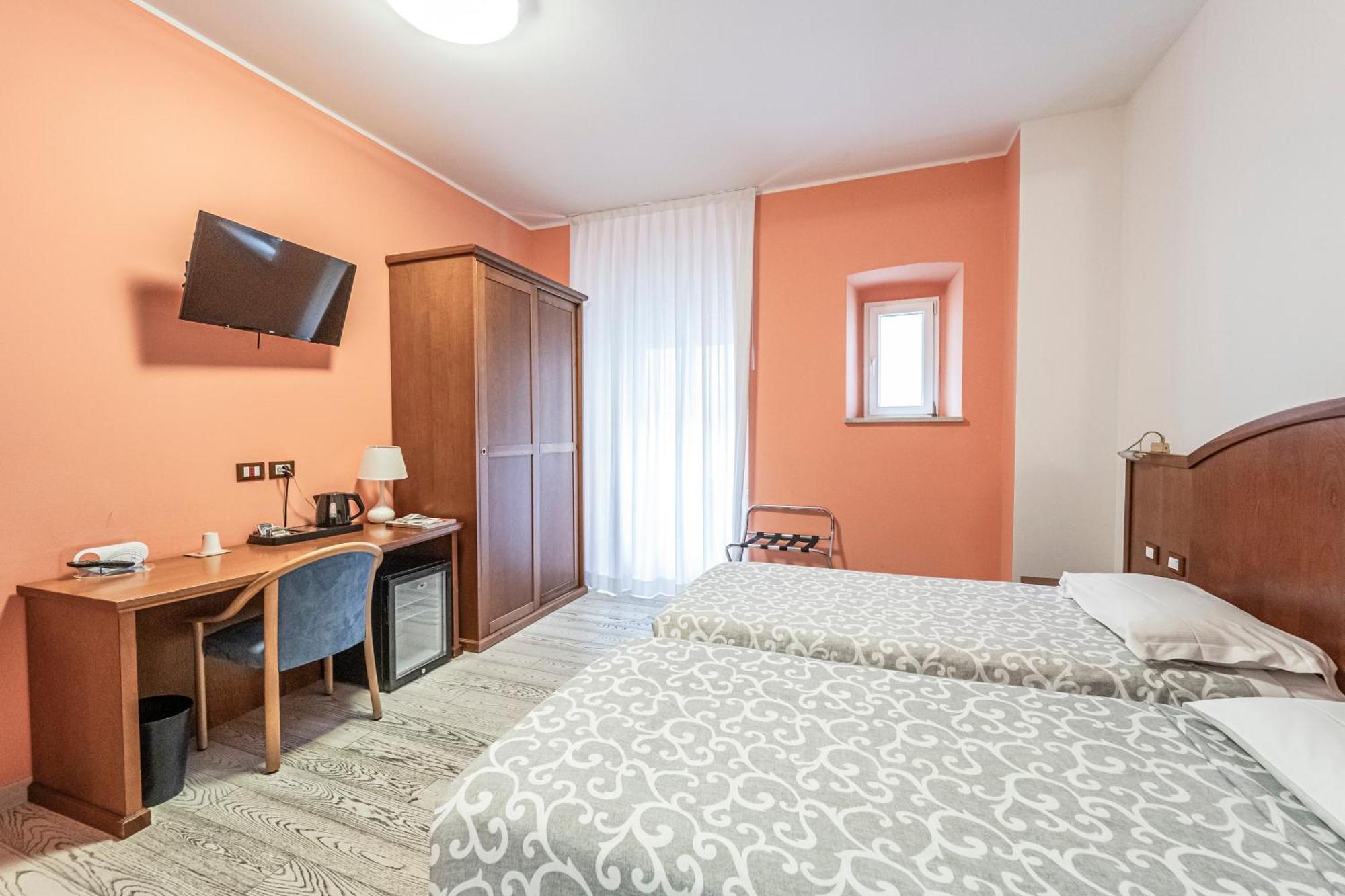 Hotel Italia Trieste Exterior foto